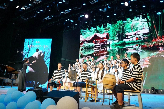 天府第四中學第五屆“藝·起SHOW” 鷹皇科技租賃團隊助力活動舞臺燈光音響視頻服務